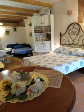Abruzzocasacampagna Collecorvino - Monolocale con mini-cucina, giardino e parcheggio Collecorvino